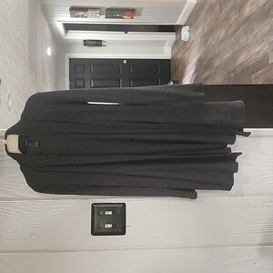 WOMEN'S FOREVER 21 SWEATER CARDIGAN SMALL